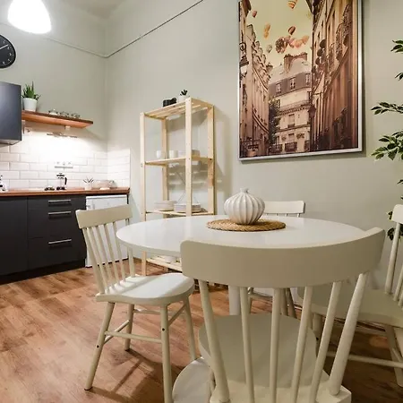 Cosy In Party District K30 Holiday home *